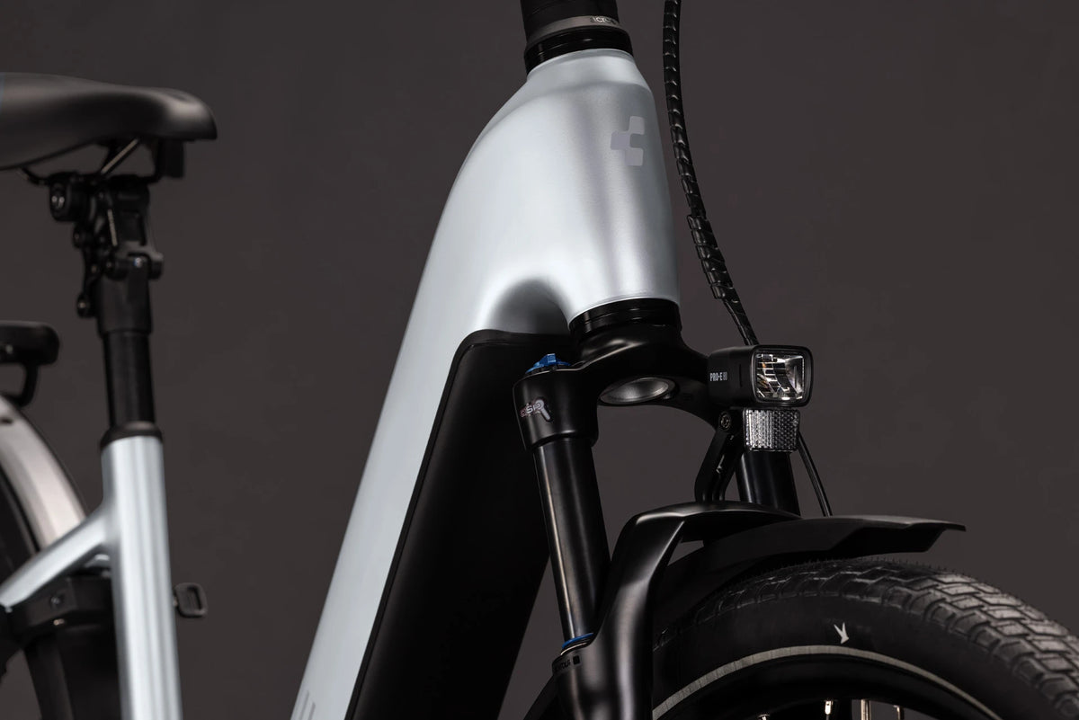Cube Kathmandu Hybrid ONE 800 silverstar´n´reflex EE 2027