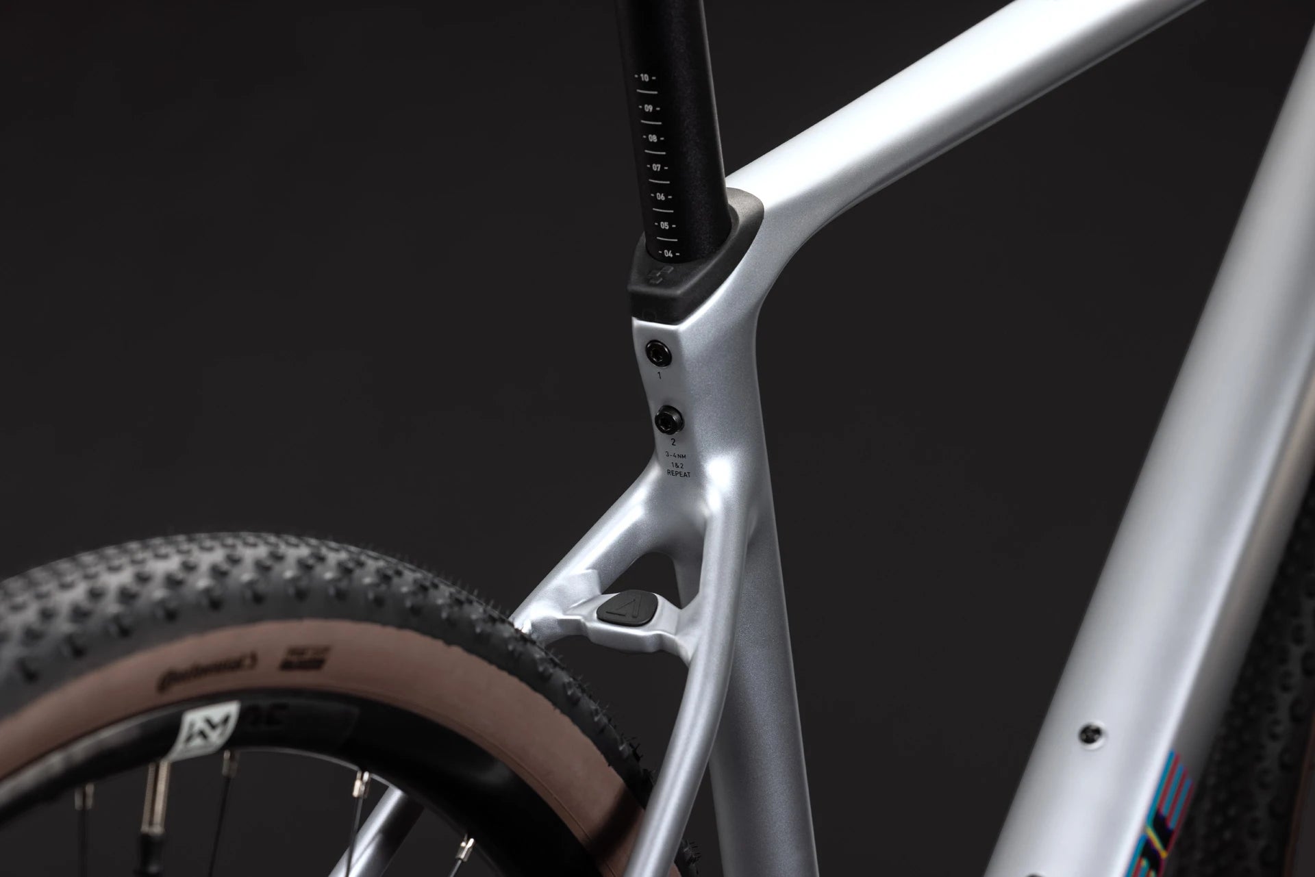 Cube Nuroad SLX spaceship´n´cmyk 2027