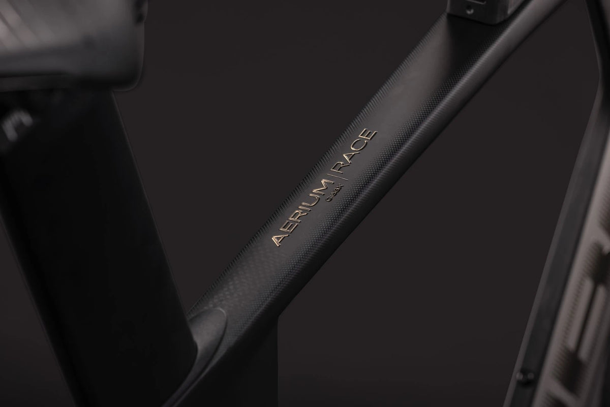 Cube Aerium C:68X Race carbon´n´chrome 2027