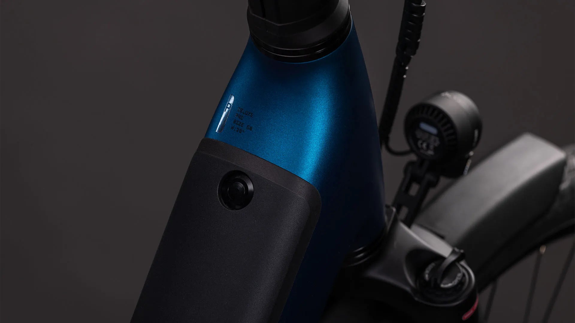 Cube Supreme Hybrid Deluxe Pro 600 electricblue´n´chrome Tiefeinsteiger 2026