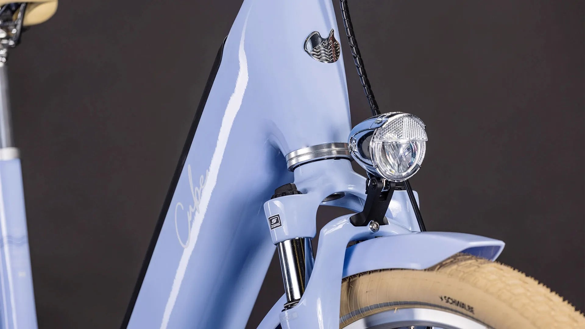 Cube Aruba Hybrid 600 blueblossom´n´creme Tiefeinsteiger 2026