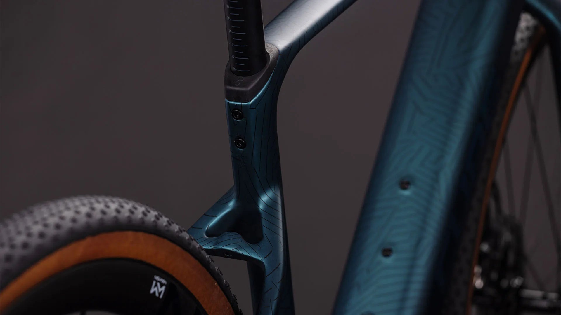 Cube Nuroad Hybrid C:62 SLT 400X royalgreen´n´crisscross 2026