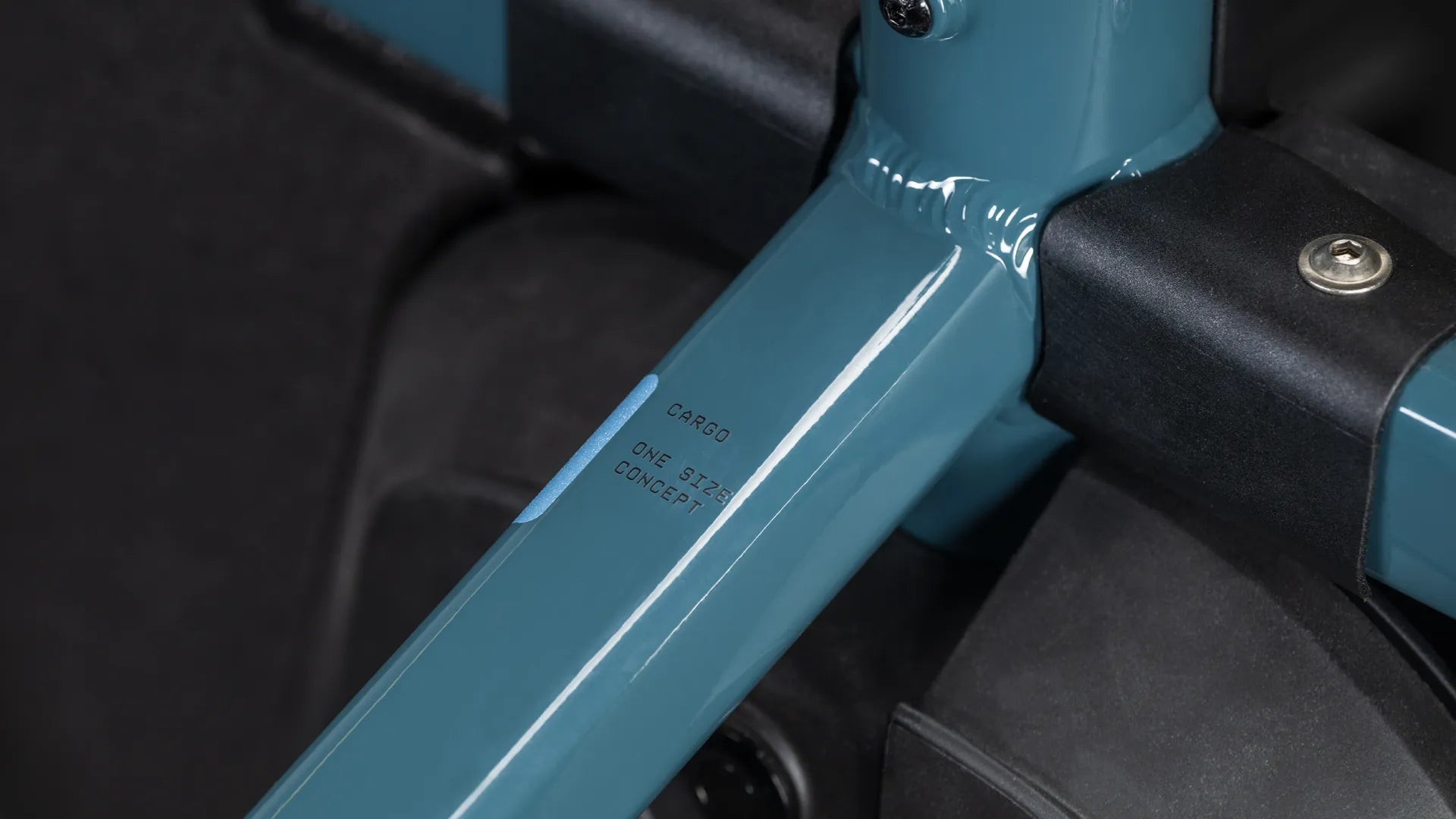 Cube Cargo Hybrid 800 storm´n´reflex 2026