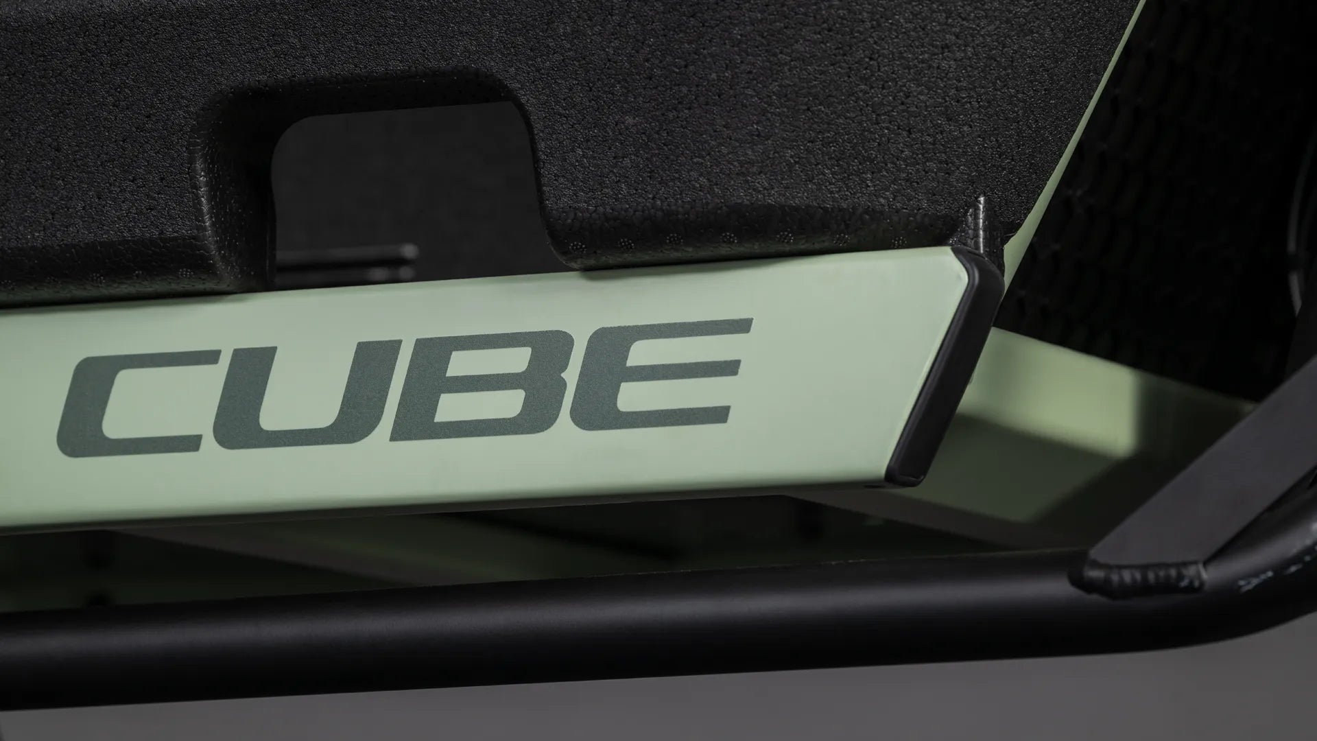 Cube Cargo Hybrid 800 pea´n´reflex 2026