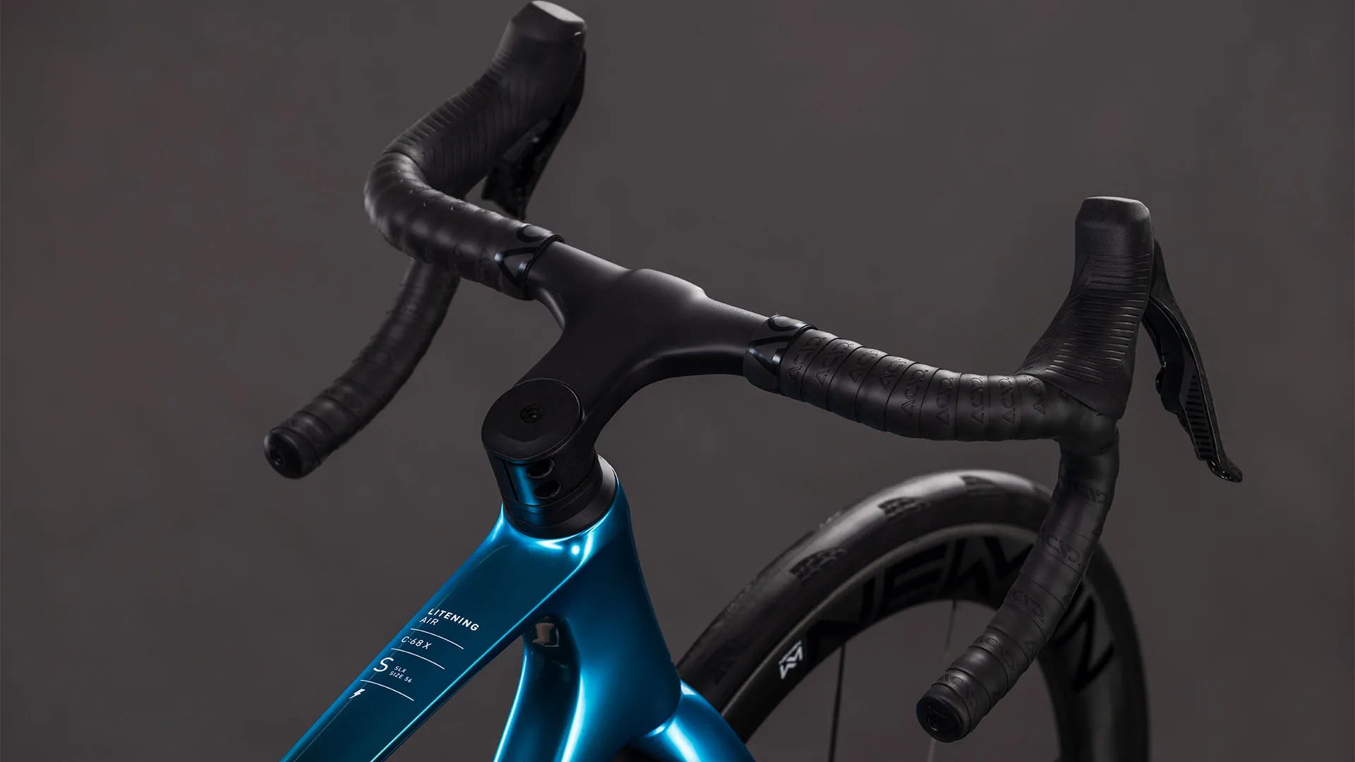 Cube Litening AIR C:68X SLX chromeblue´n´ liquidblue 2026