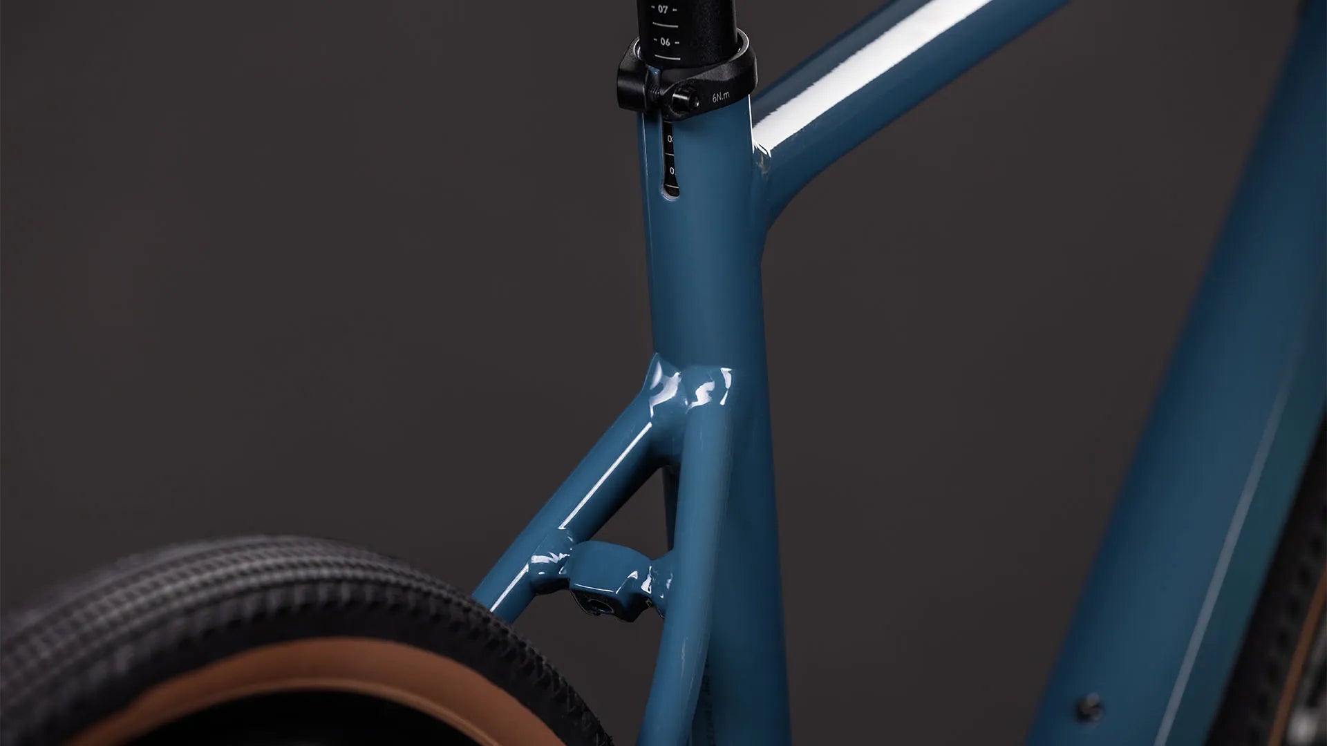 Cube Nuroad ONE grovegreen´n´black 2026