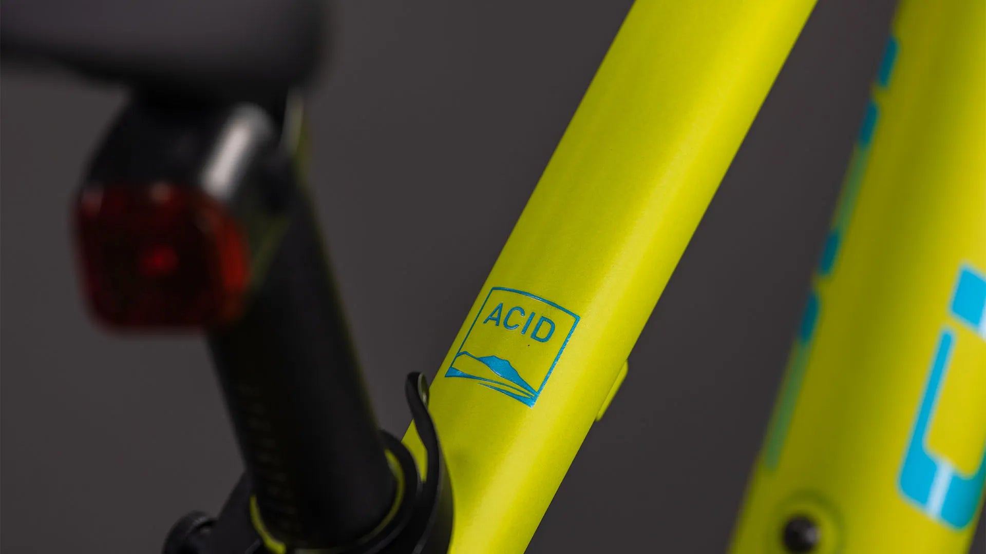 Cube Acid 240 Disc FE lizard´n´blue 2026