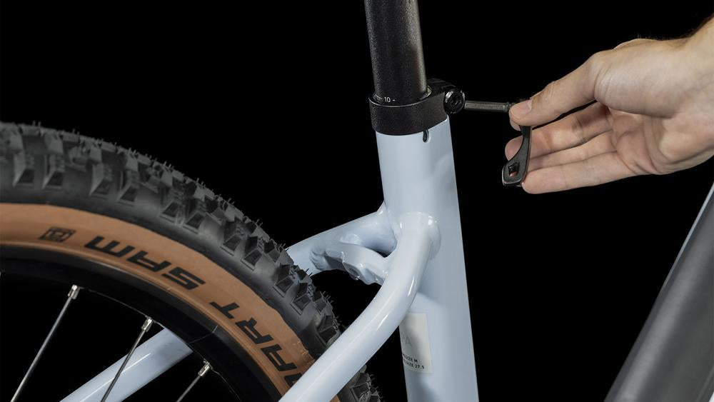 Cube Reaction Hybrid Pro 750 flashwhite´n´black Easy Entry