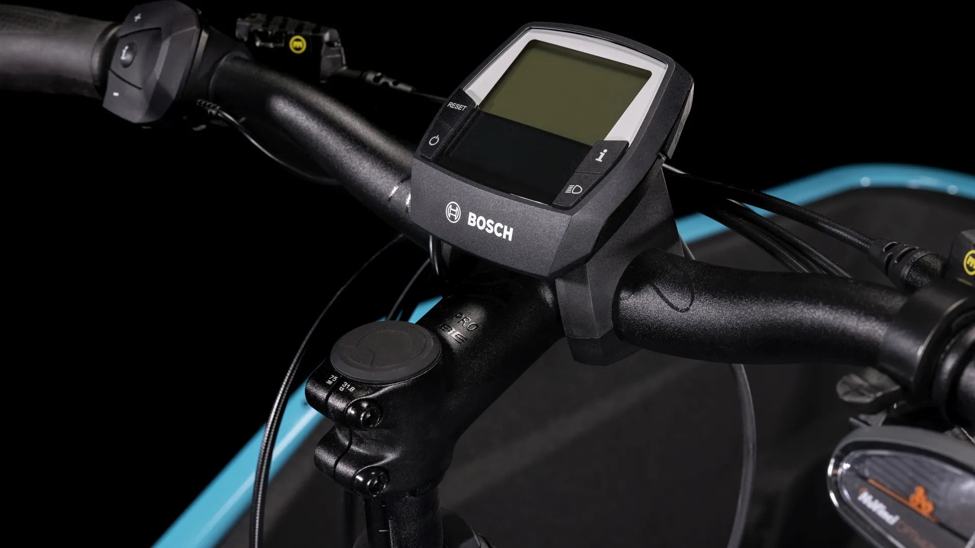 Cube Cargo Hybrid 500 blue´n´lime 2025