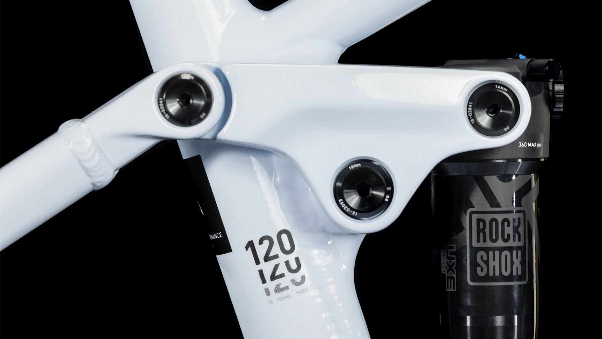 Cube Stereo Hybrid 120 Pro 625 flashwhite´n´black 2024