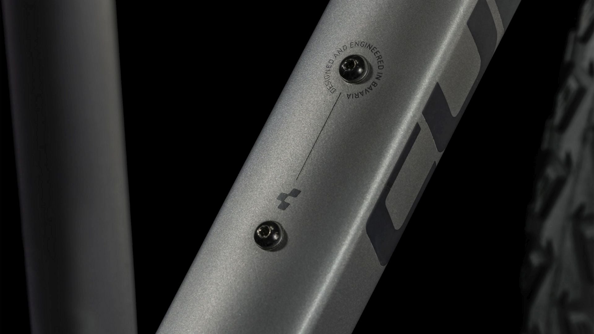 Cube Nature graphite´n´black Trapez 2024