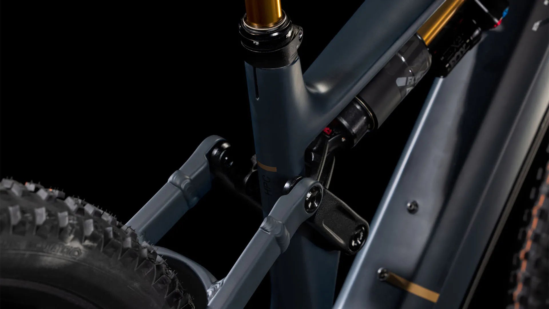 Cube Stereo Hybrid ONE77 HPC AT 800 Carbon gold 2025