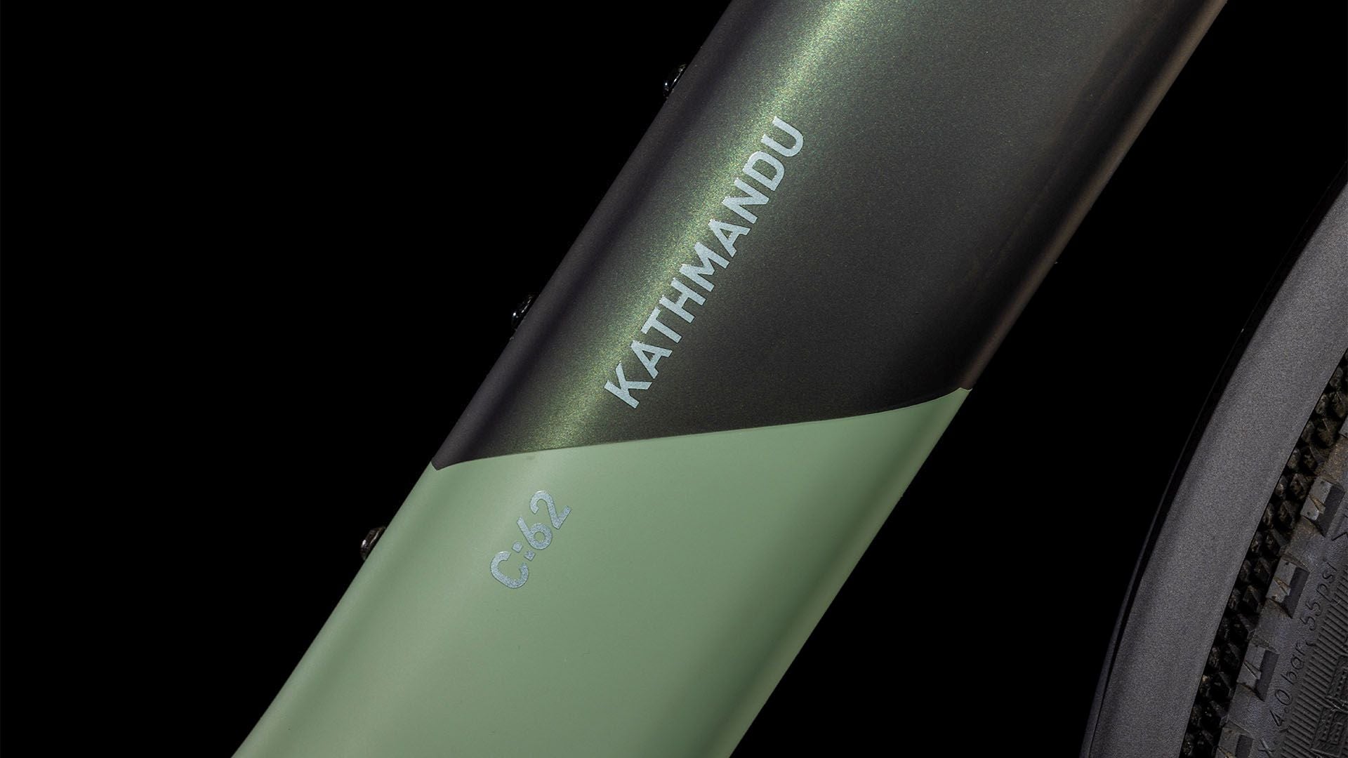 CUBE Kathmandu Hybrid C:62 SLT 400X stellar'n'origanogreen 2025