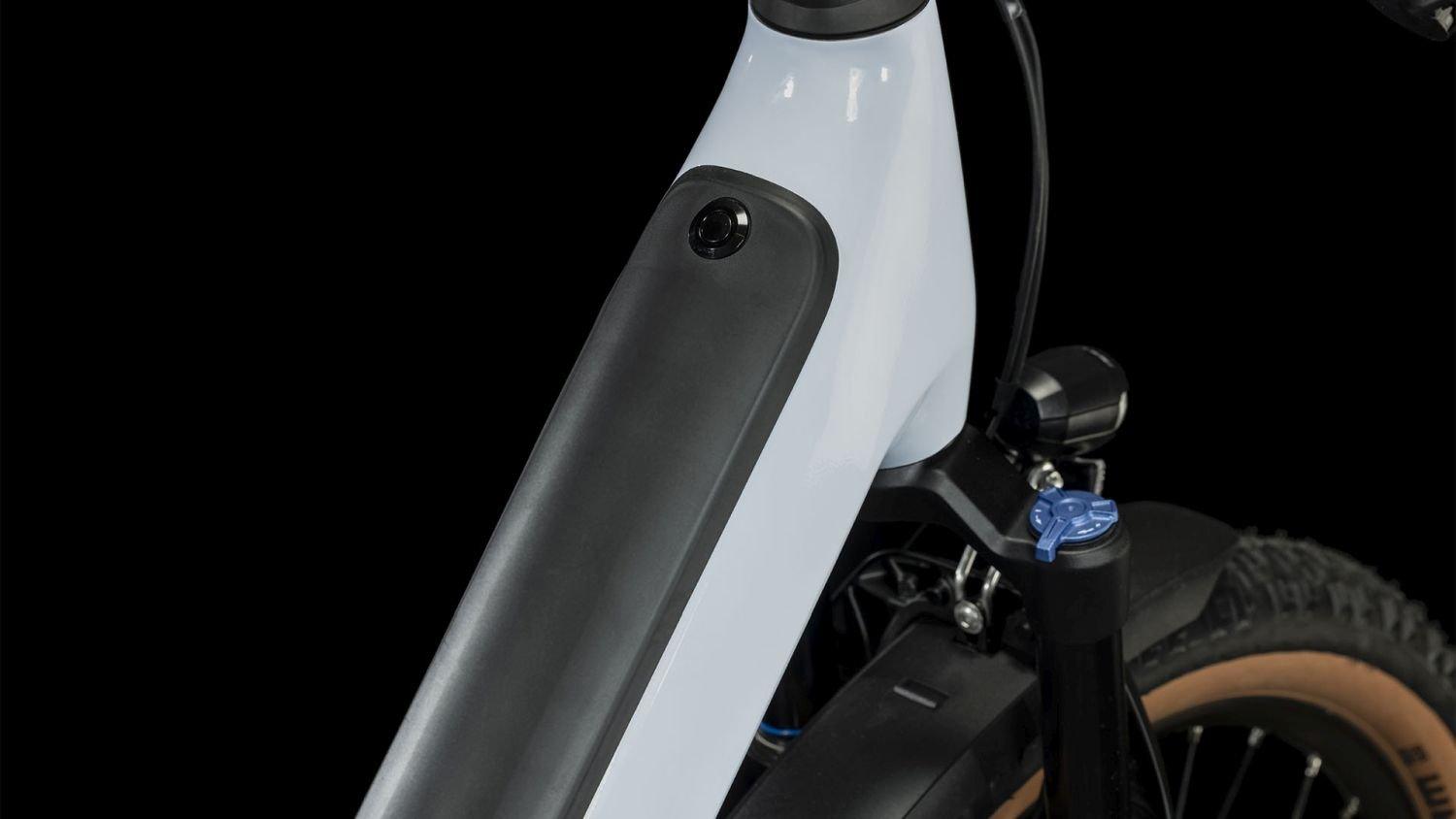 Cube Reaction Hybrid Pro 625 Allroad flashwhite´n´black 2023 Easy Entry - Liquid-Life