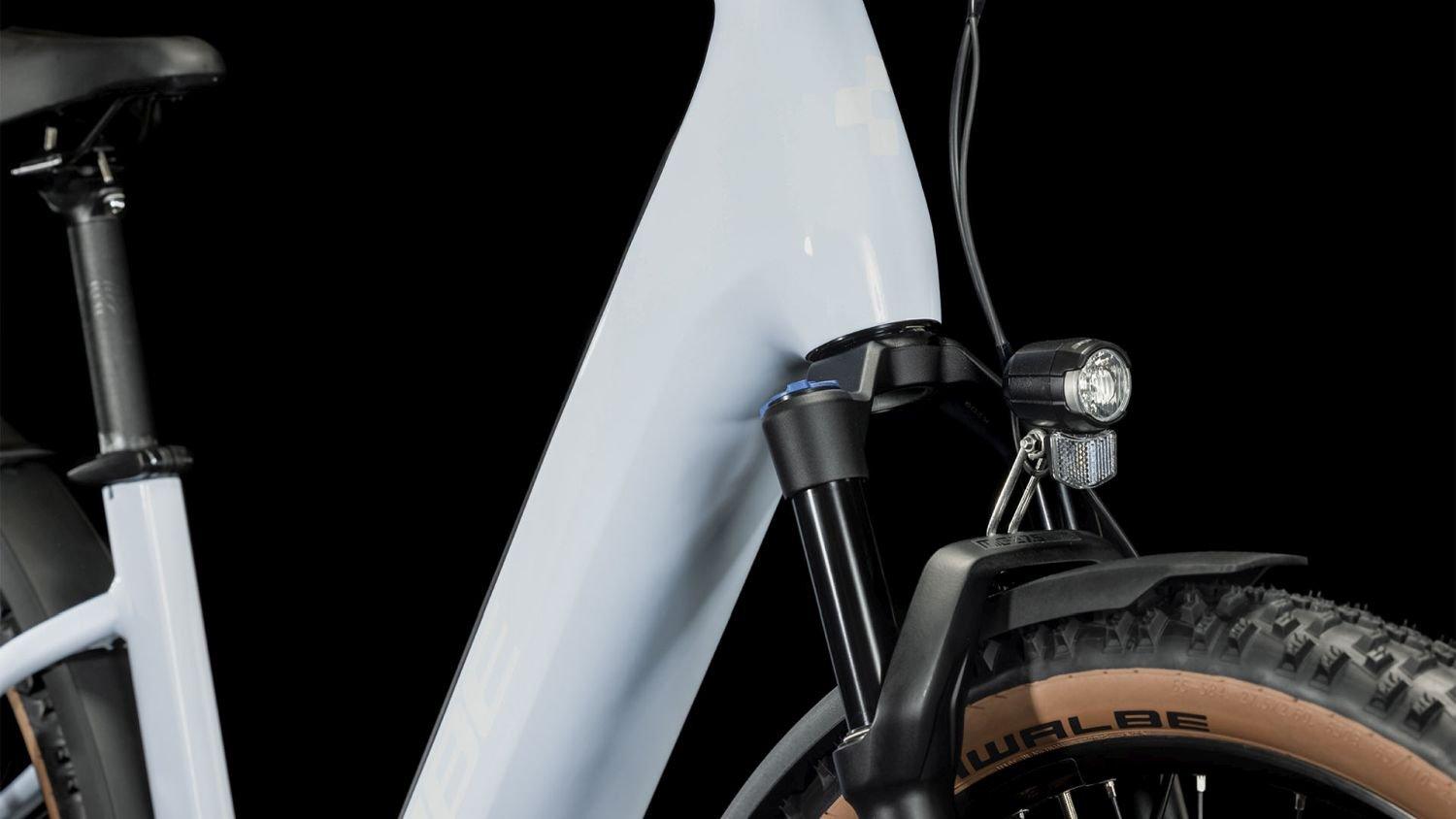 Cube Reaction Hybrid Pro 625 Allroad flashwhite´n´black 2023 Easy Entry - Liquid-Life