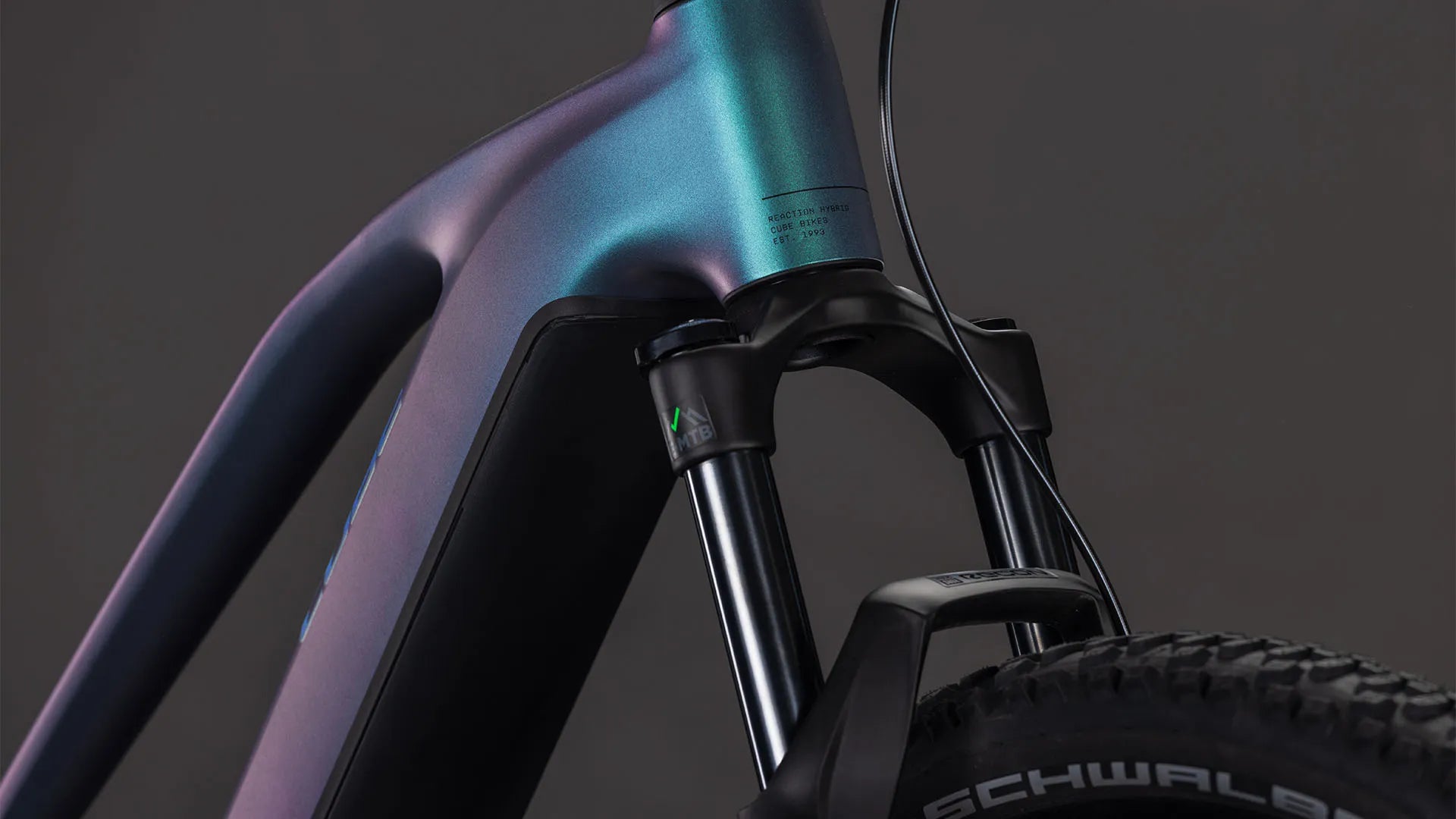 Cube Reaction Hybrid Race 800 polarlight´n´prism Trapeze 2026