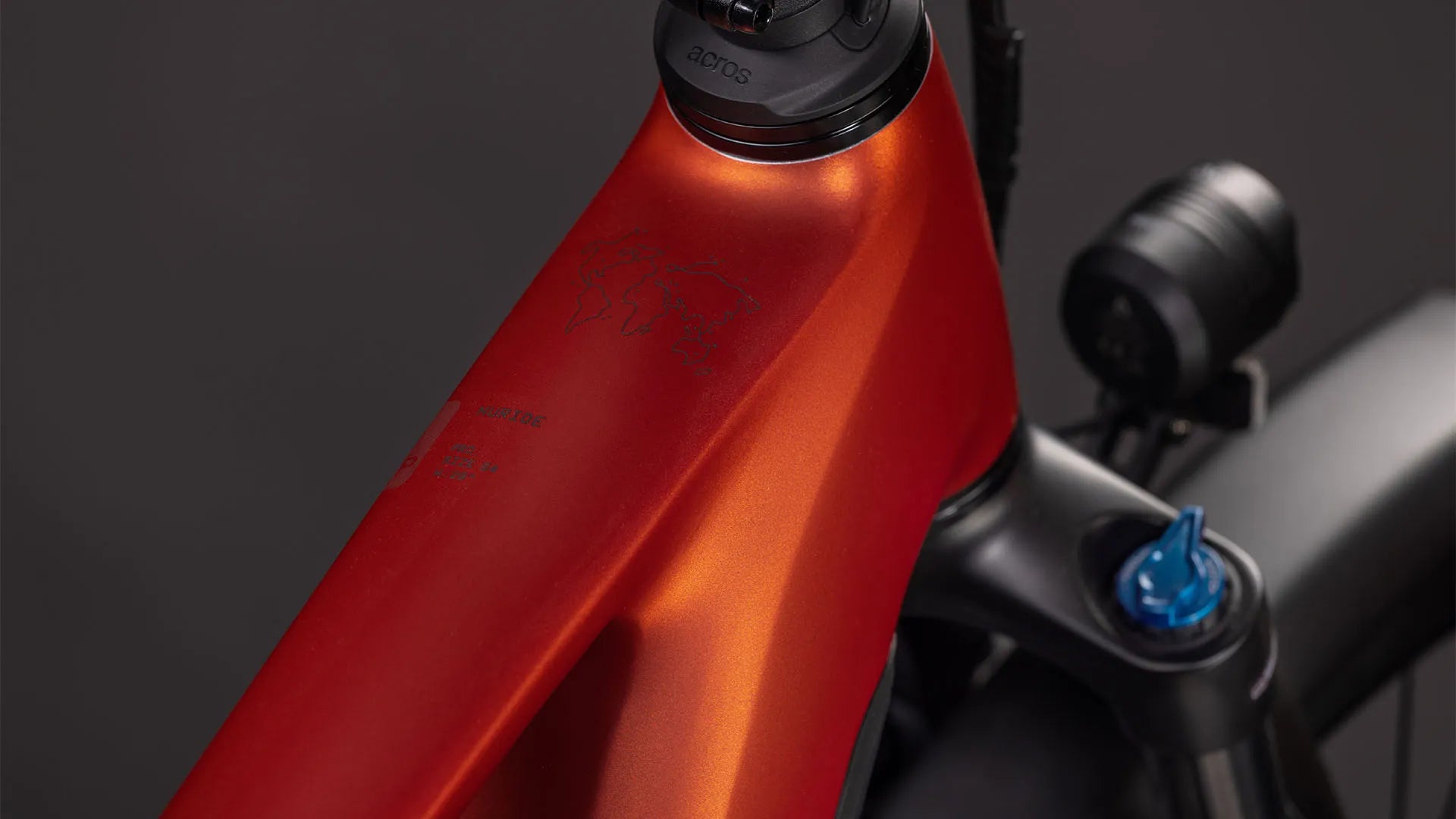 Cube Nuride Hybrid Pro 600 chilli´n´black 2026
