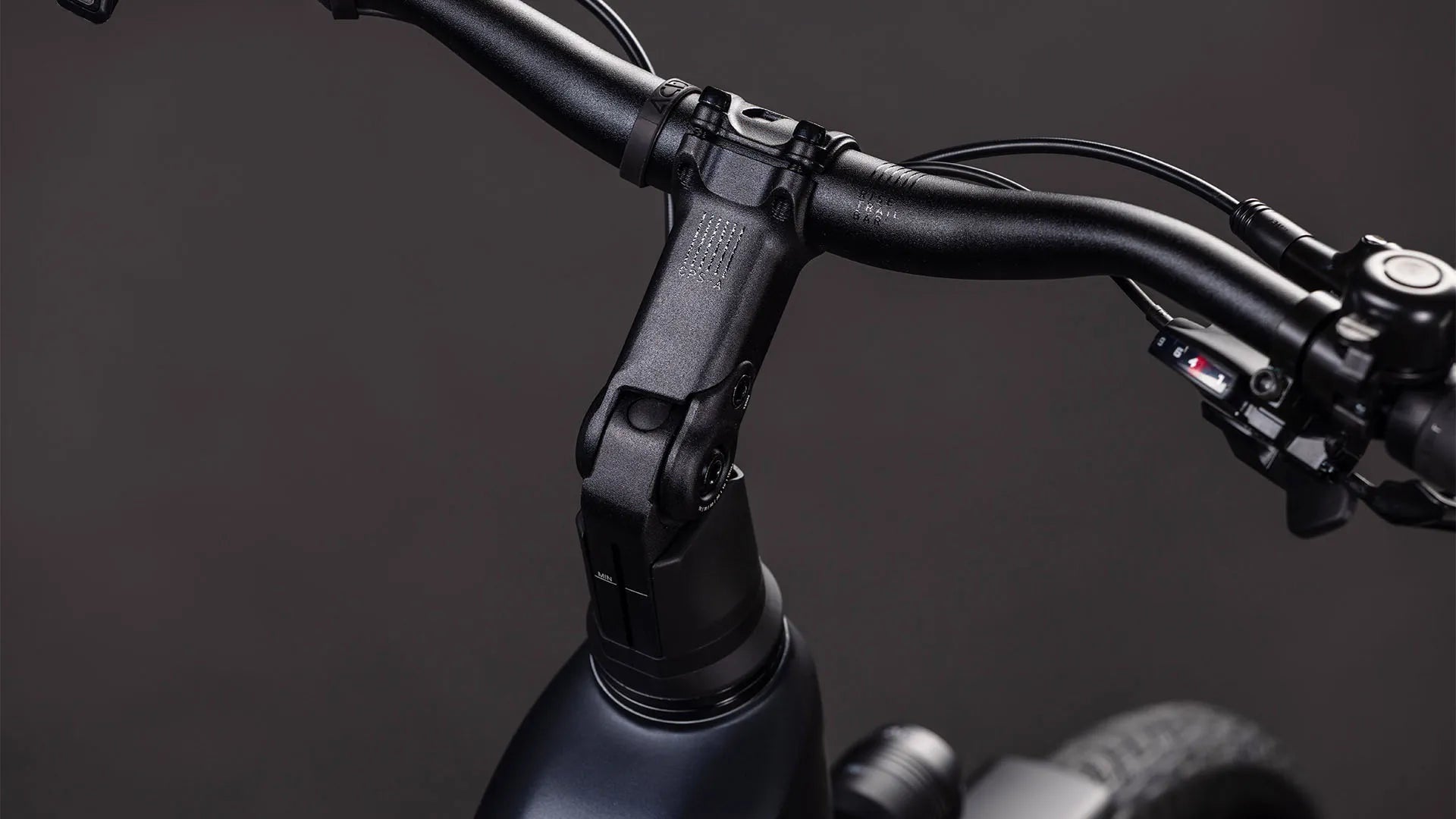 Cube Touring Hybrid ONE 600 coal´n´chrome Tiefeinsteiger 2026