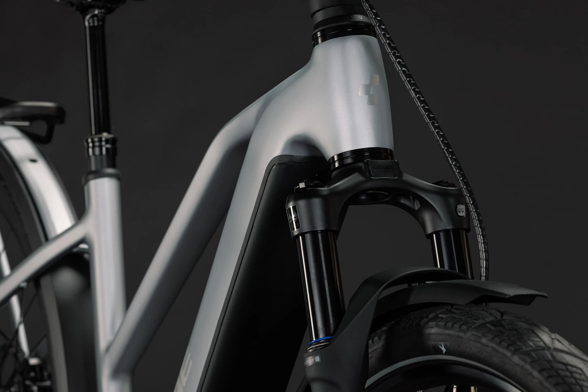 Cube Kathmandu Hybrid 45 800 slategrey´n´chrome Trapeze 2027