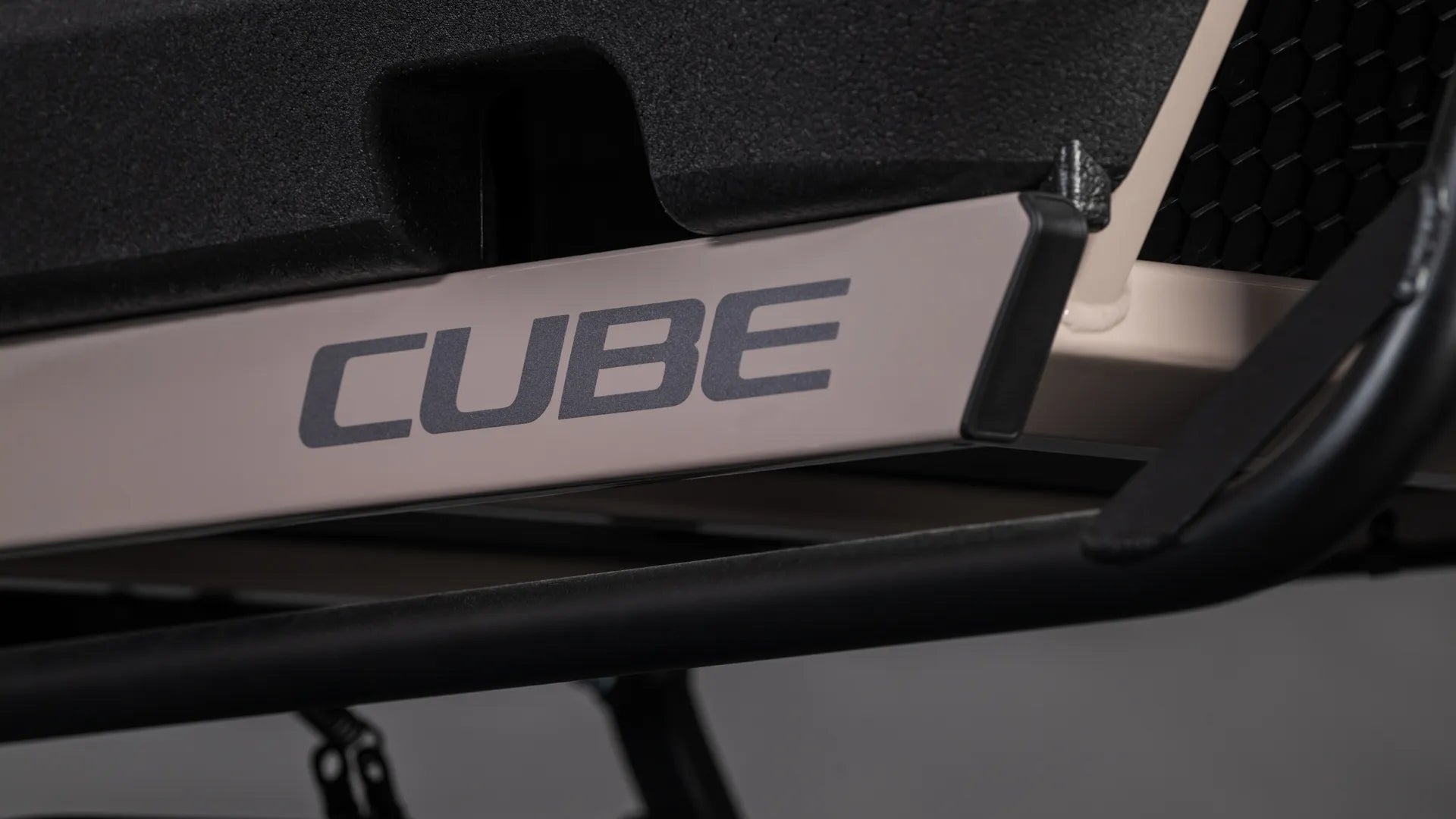 Cube Cargo Hybrid Comfort Pro Family 800 oatgrey´n´reflex 2026