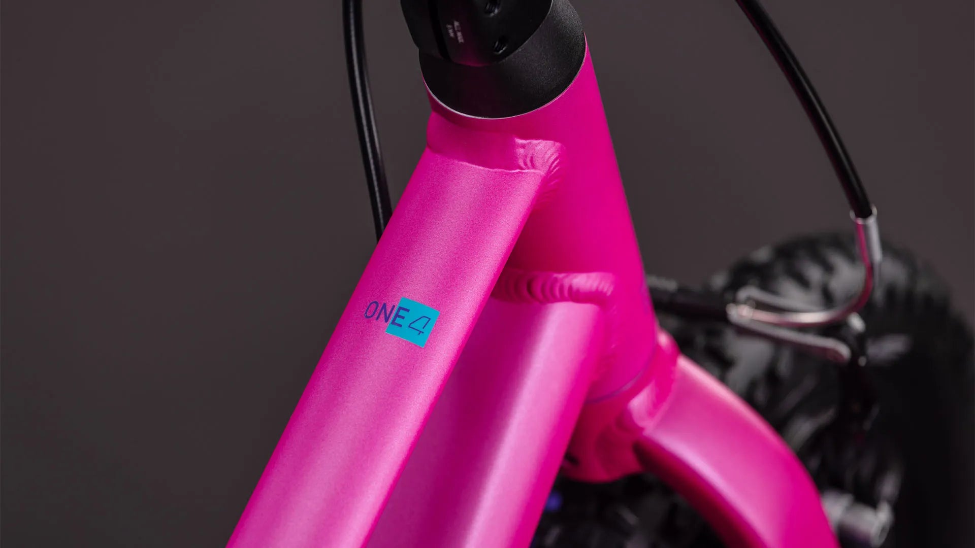 Cube Numove 140 fucsia´n´plum 2026