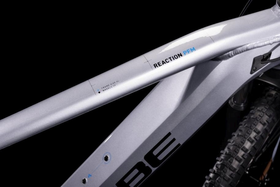 Cube Reaction Hybrid Performance 625 polarsilver´n´blue