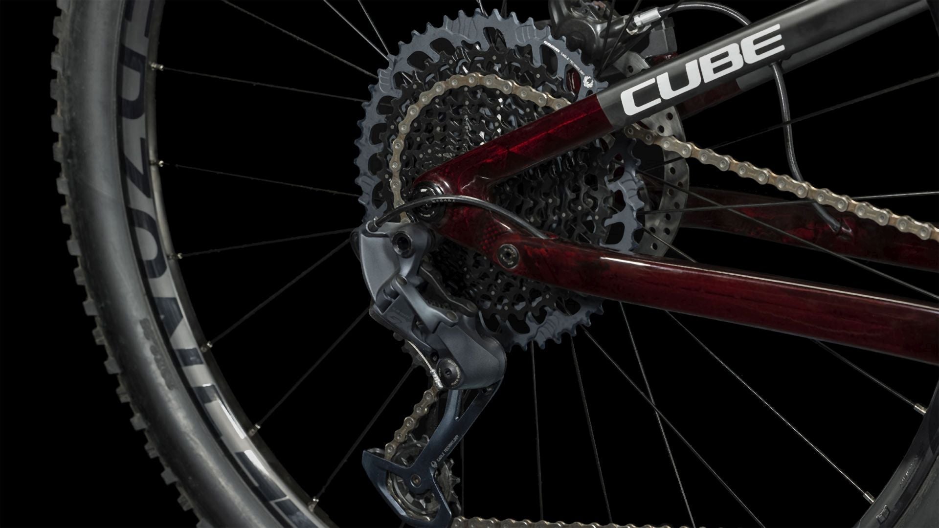 Cube AMS ONE11 C:68X Pro liquid red´n´carbon 2024
