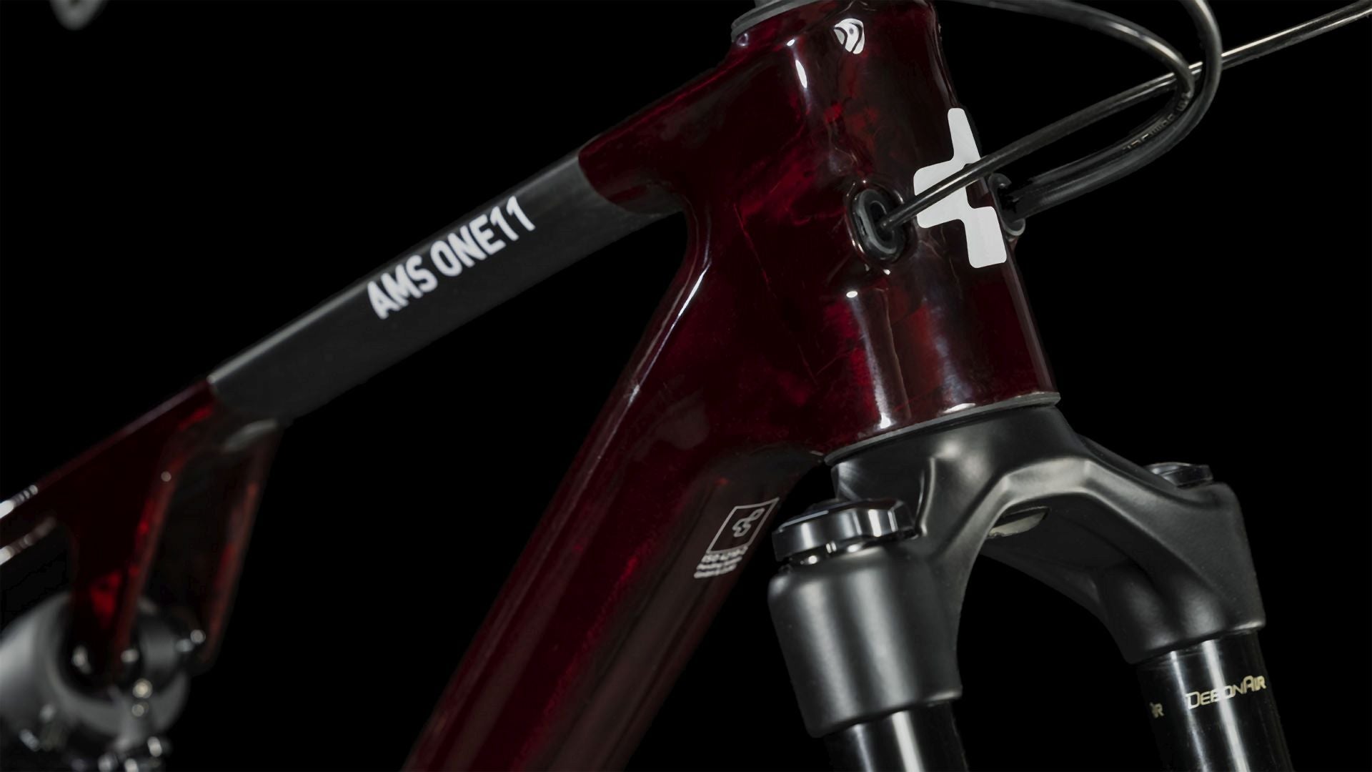 Cube AMS ONE11 C:68X Pro liquid red´n´carbon 2024