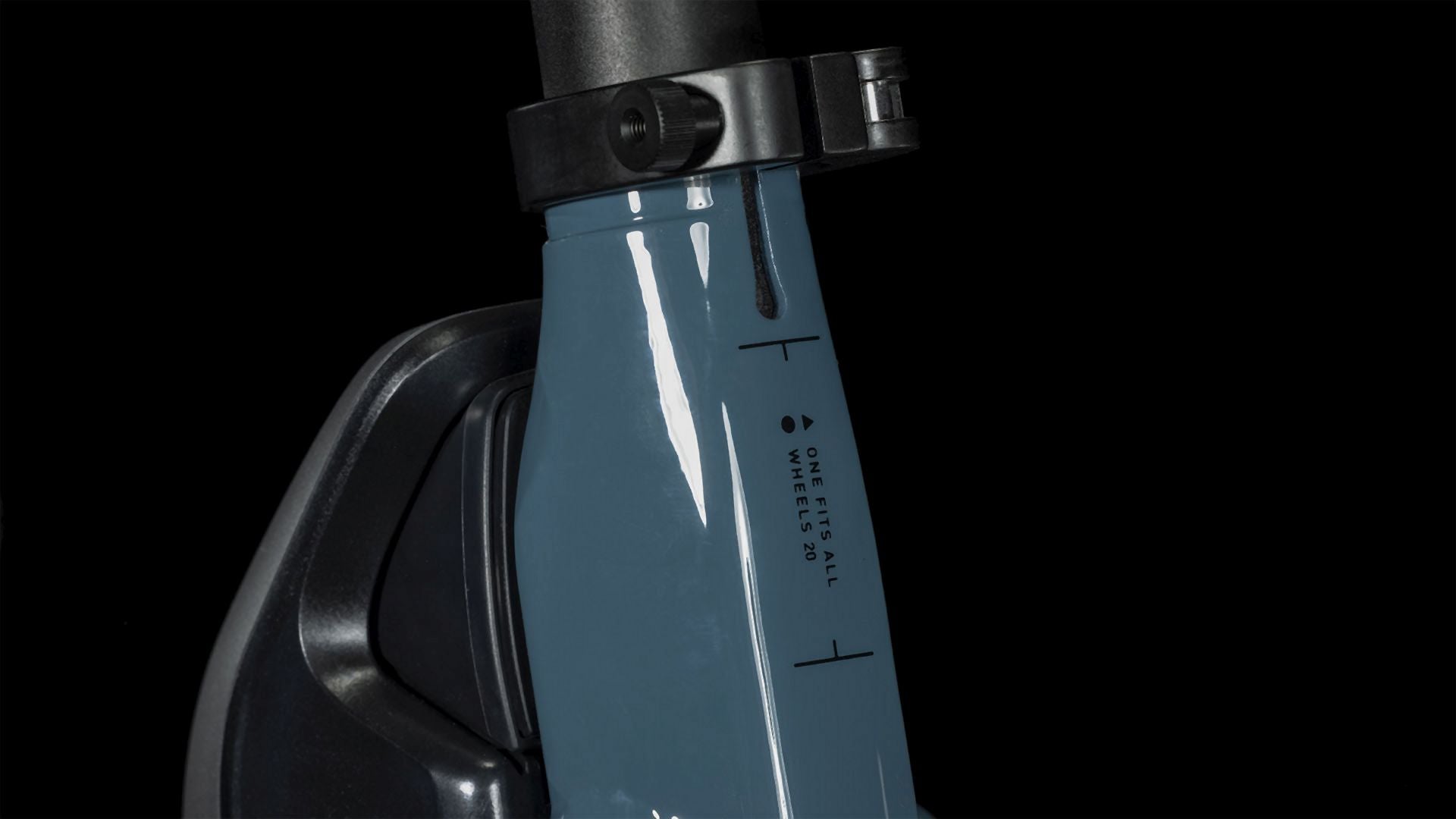Cube Fold Hybrid 500 dark blue´n´black 2024